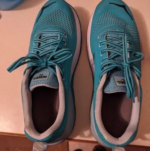 Hoka Profly